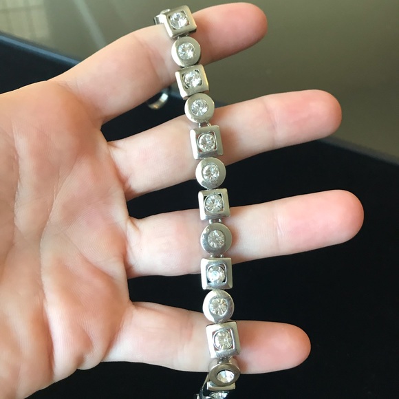 Silver tone Bracelet with Rhinestones - Picture 6 of 8